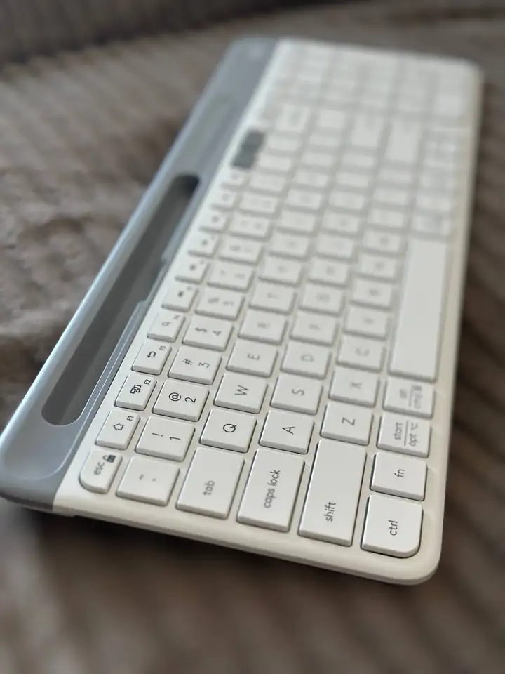 Logitech K580 + M590