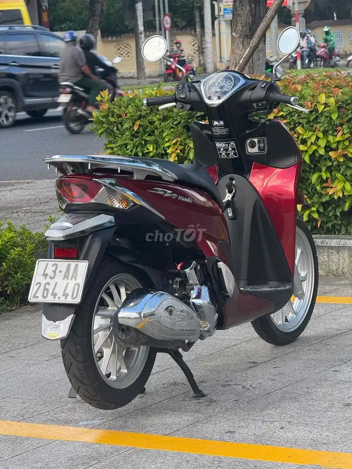 Honda SH Mode ABS 2025 красный, пробег 8.000 км