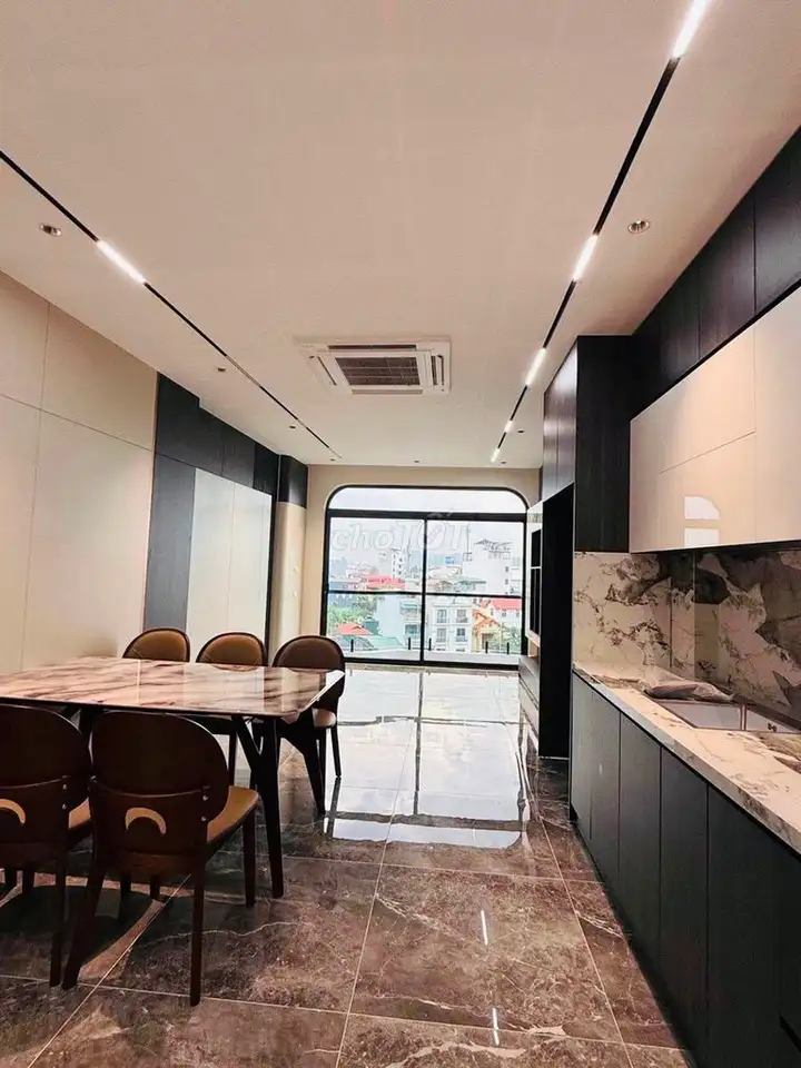 Nhà Bát Khối, Long Biên, 52m², 7 tầng view hồ