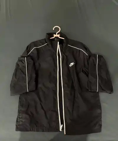 Ветровка Nike, лонгслив Nike, футболка оверсайз, шорты Nike, поло Lacoste