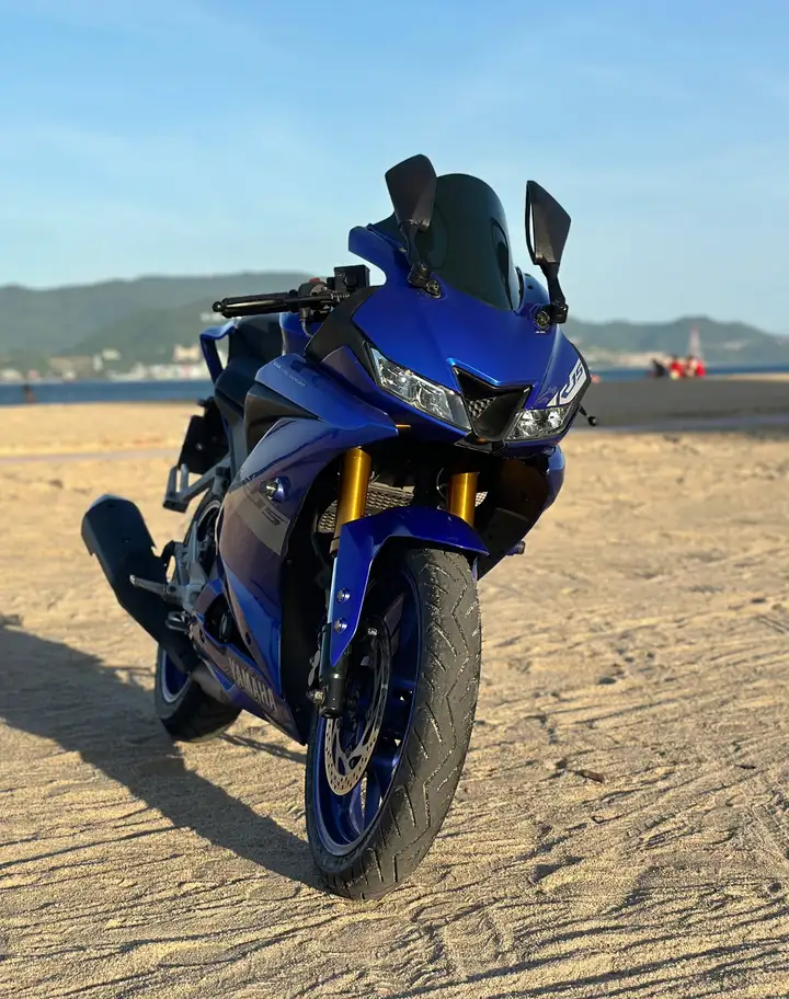Yamaha R15 2020