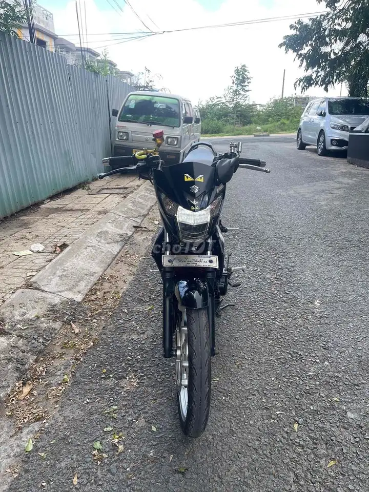 Suzuki Raider 2019, номер 83, красивый, двигатель тихий