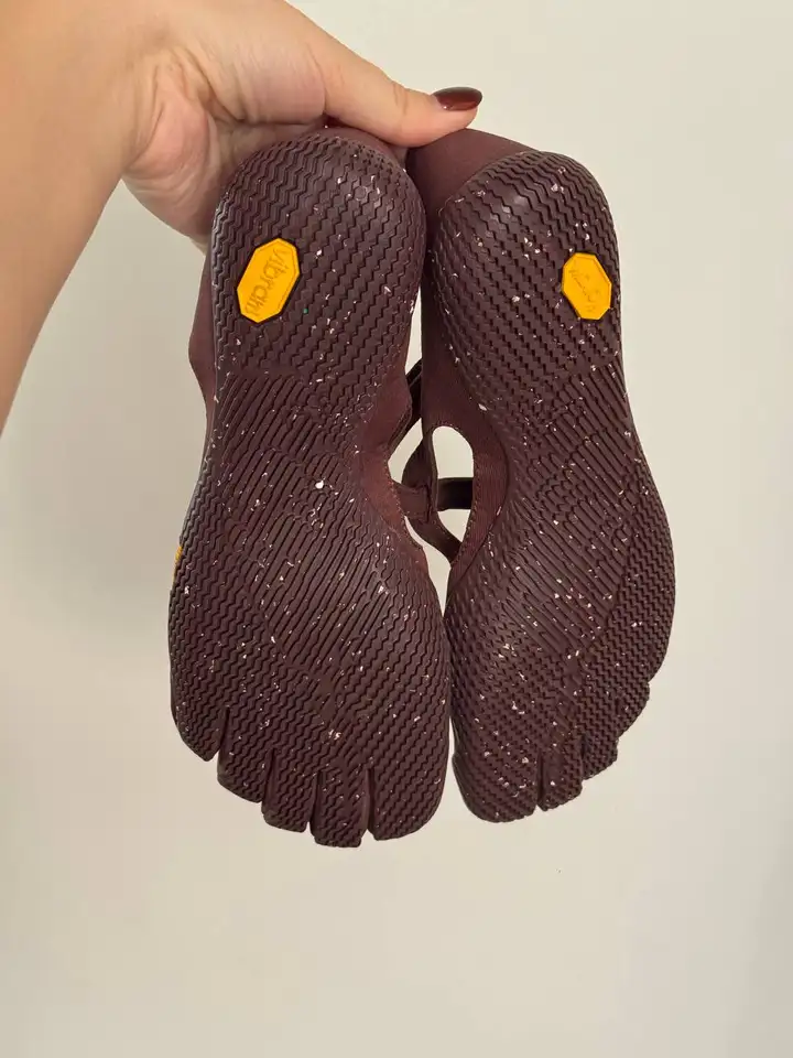 Vibram и ASICS gel kahana 8
