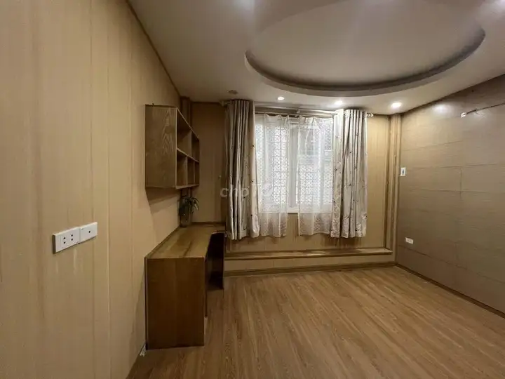 Дом целиком, ул. Лак Лонг Куан - Буой - Тэйхо, 40м²х5э, 5 комн.