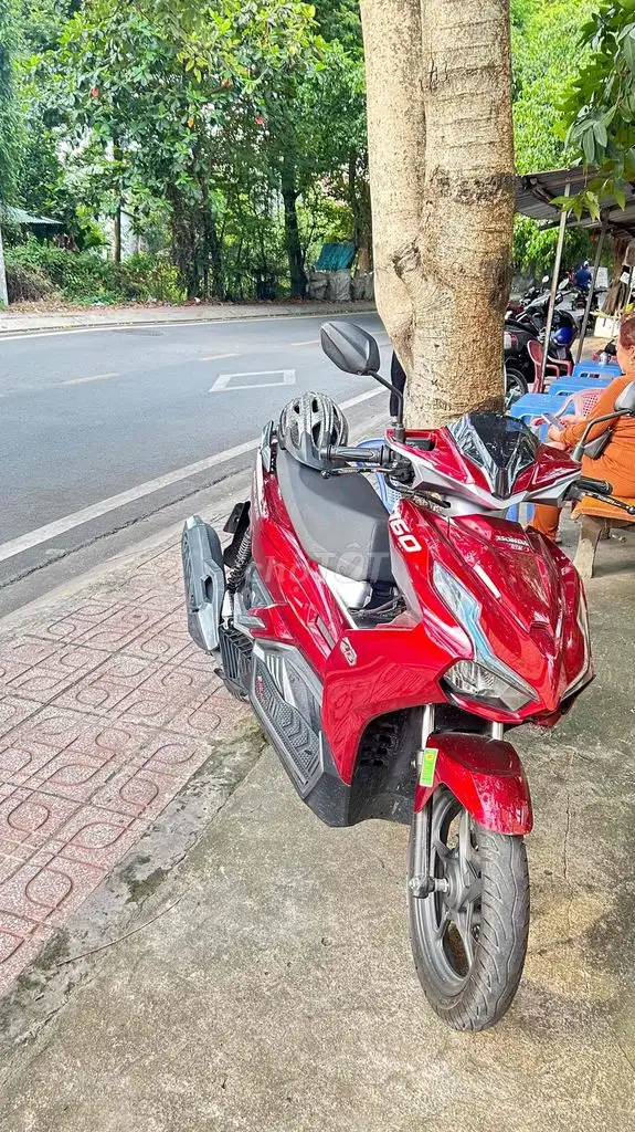 Honda Air Blade 160 2024 Красный
