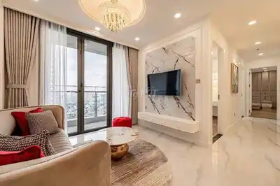 Апартаменты с 3 спальнями в Vinhomes Golden River BASON, 1-й округ, премиум-мебель