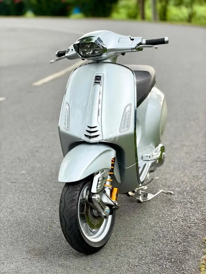 Piaggio Sprint 125 ABS 2023 Серебристый 11000 км Тюнинг