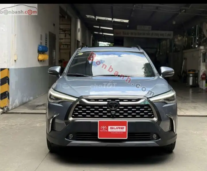 Toyota Corolla Cross V 2021, серый, 85 000 км