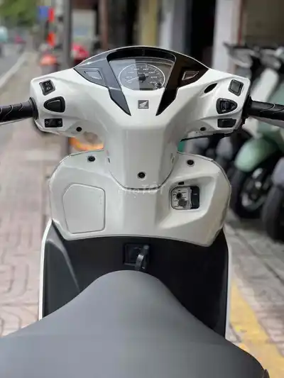 Свинец 125 2014 Белый BSTP - МОДЕЛЬ АВТОМОБИЛЯ - ДОСТАВКА 0