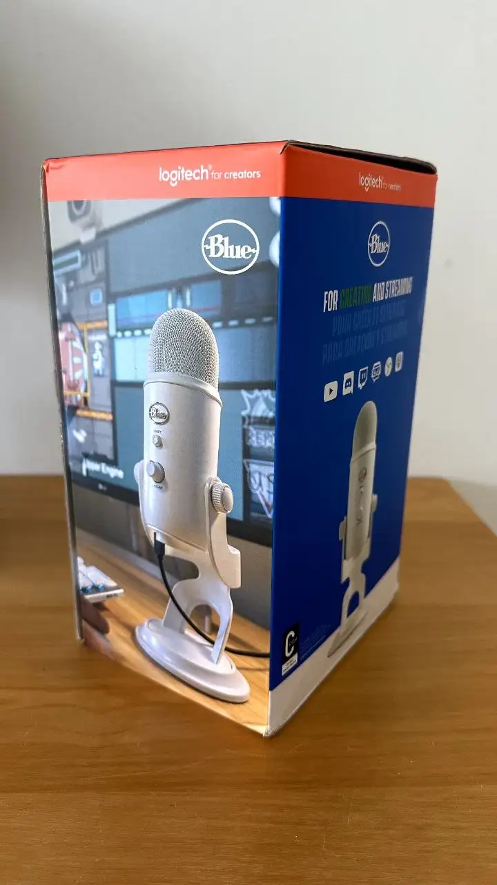 Микрофон Blue Yeti USB