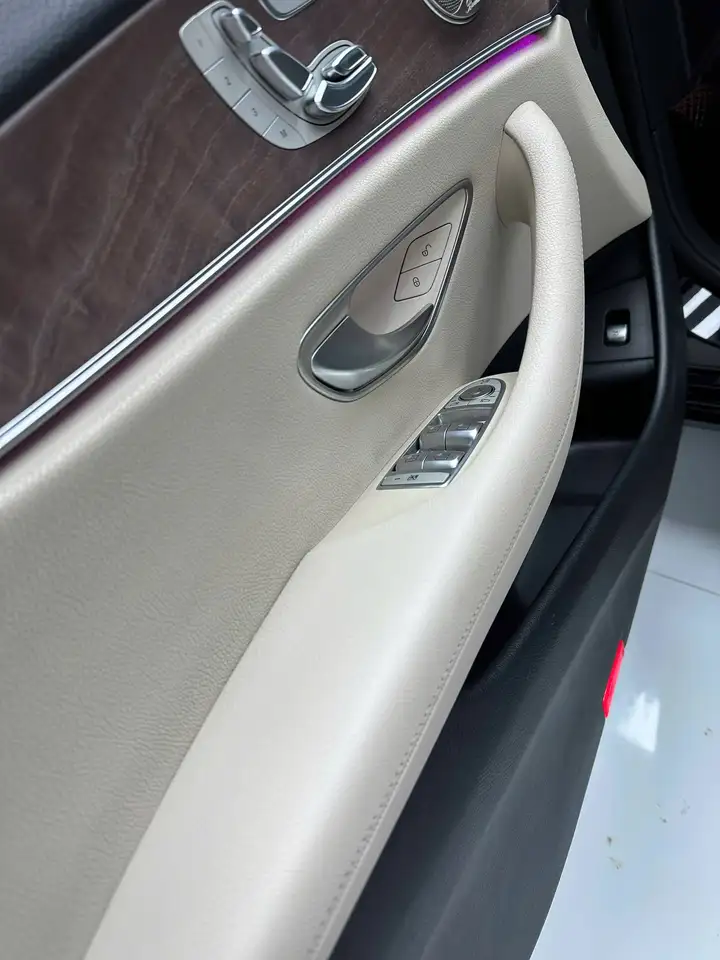 Mercedes-Benz E200 W213