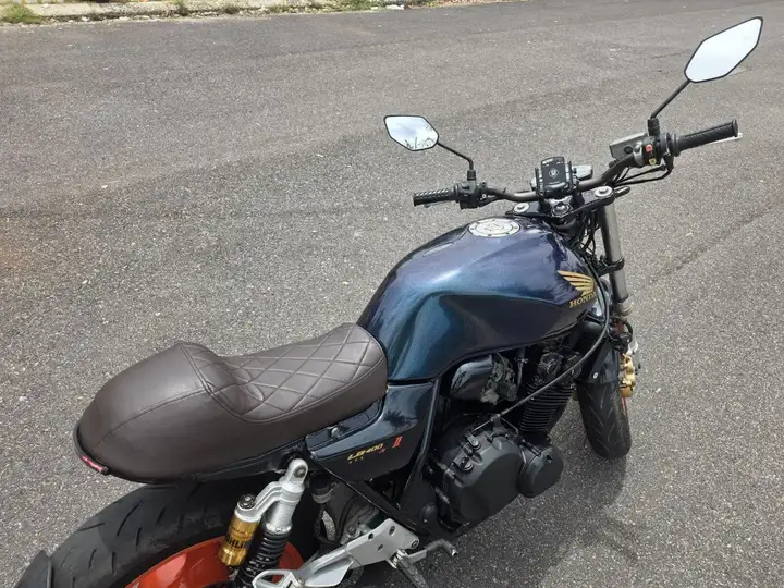 Honda CB400 Custom