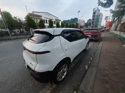 VinFast VF5 Plus 2024 белый, бесплатная зарядка до 2027