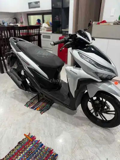 Honda Vario 150 2020 Серебристо-черный