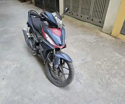 HONDA WINNER V1 2017 150CC 90627 КМ СЕРЫЙ КРАСНЫЙ
