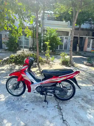 SYM Elegant 100 красный