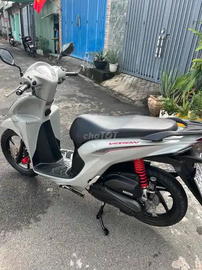 Honda Vision Sport 2024 серый цемент