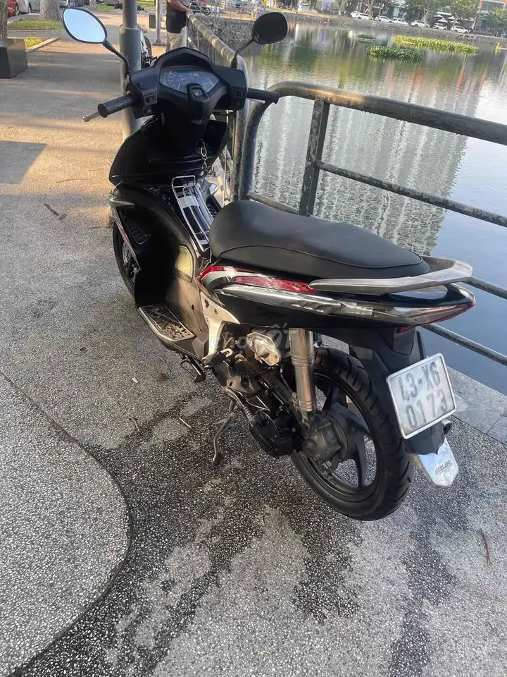 Honda Air Blade черный