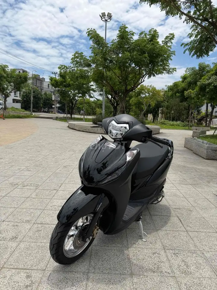 Honda Lead 2025 черный, 7xxx миль