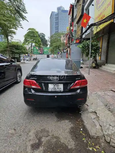 Toyota Camry 2.0E Черный 131.943 км