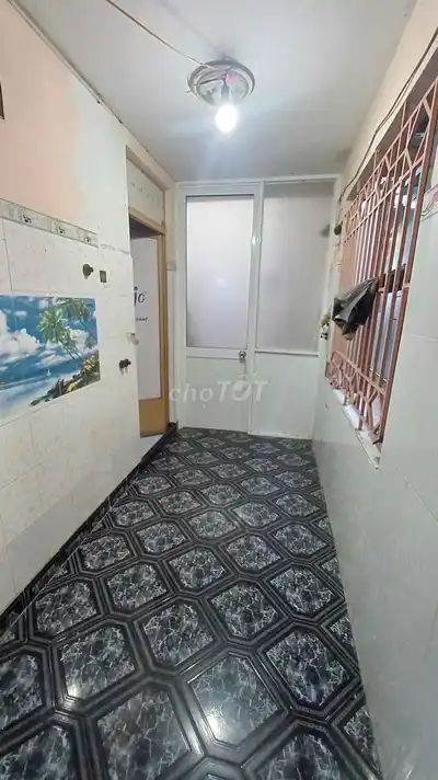 Сдается комната рядом с Промышленным университетом, Говап