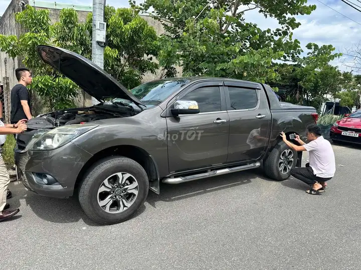 Mazda BT-50, автомат, серый