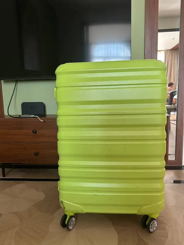 Большой чемодан
