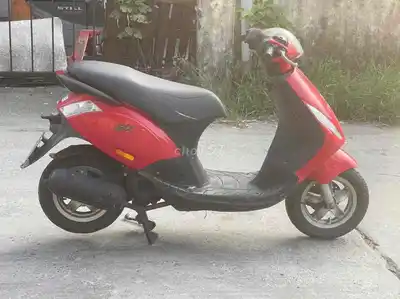 Красная молния Piaggio