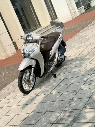 Honda SH Mode 2021 серо-коричневый, красивый номер 8889