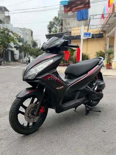 Воздушный клинок Honda 2013 черный