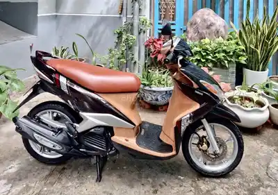 Yamaha Luvias 125cc 2011 коричневый