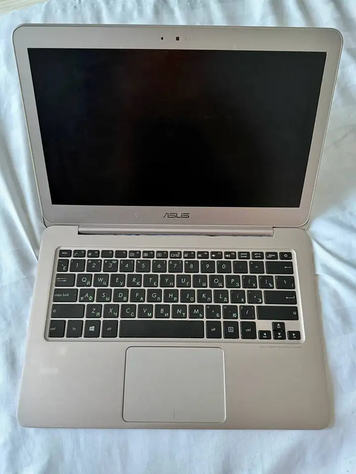 Asus UX305F Notebook PC