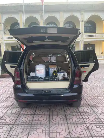SsangYong Rexton 2008, 7 мест, черный