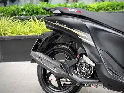 Yamaha Janus Limited 2025 Черный матовый 29BH