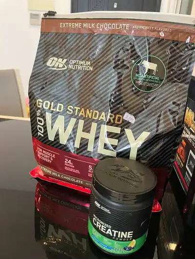 Протеин и креатин whey plus