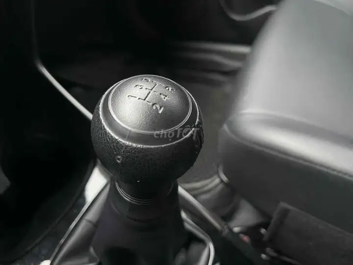 Toyota Vios E MT 2023 — пробег 8000 км — цена договорная