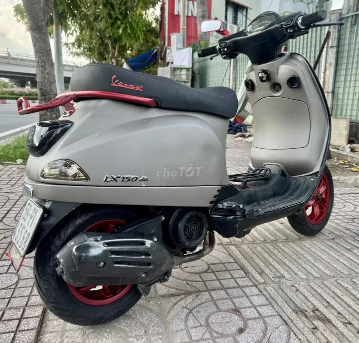 Piaggio Vespa LX 125 ie 2012 Xám