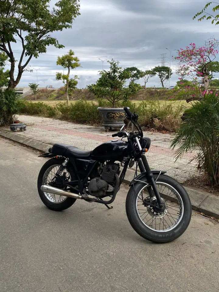Suzuki GN 125