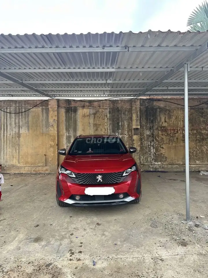 Peugeot 3008 2022 Allure Красный 61 000 км