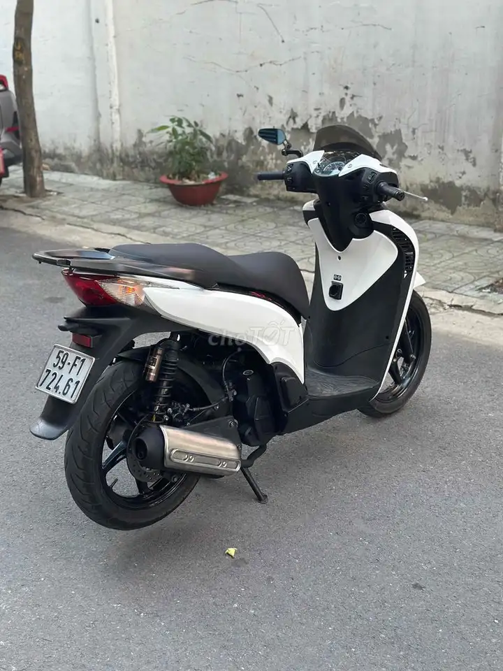 Honda SH 150cc 2015 Smartkey, полный итальянский обвес