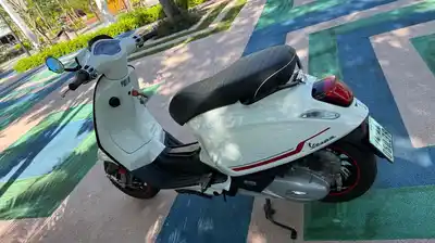 Piaggio Vespa 2024 белая, менее 15 000 км