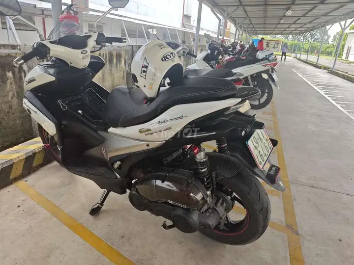 Yamaha NVX 155 v1 2017 Белый черный 30000 км