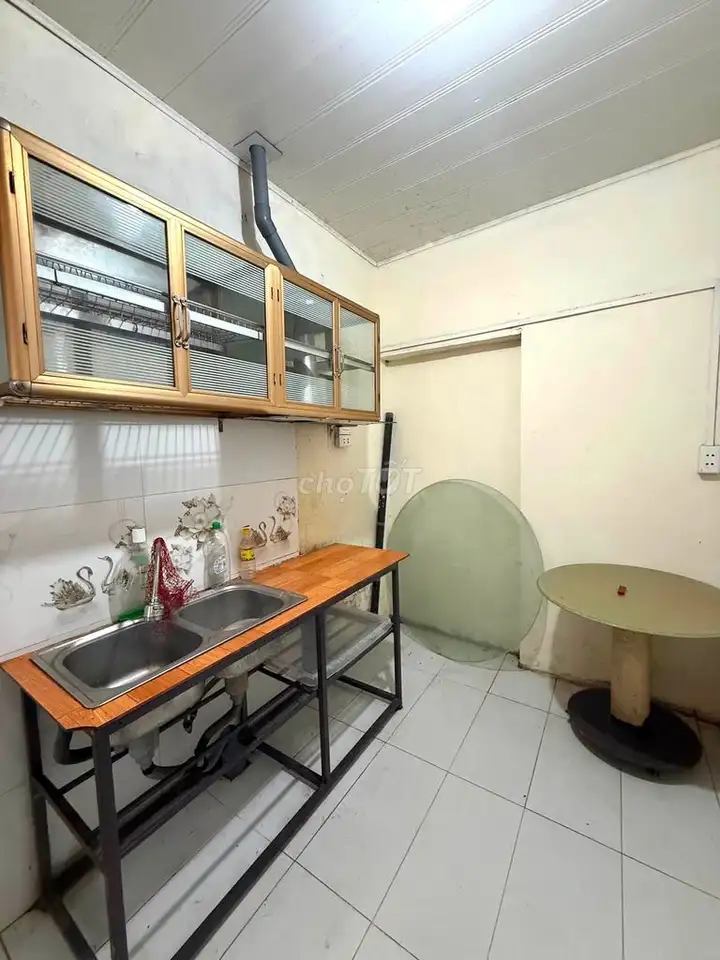 Аренда дома 45 м², 2 этажа, Лак Лонг Куан, Тай Хо, Ханой