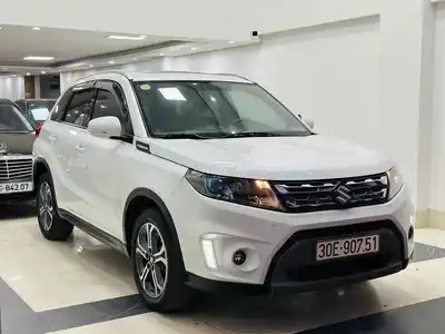Suzuki Vitara 2016 1.6AT 90 тыс. км Белый