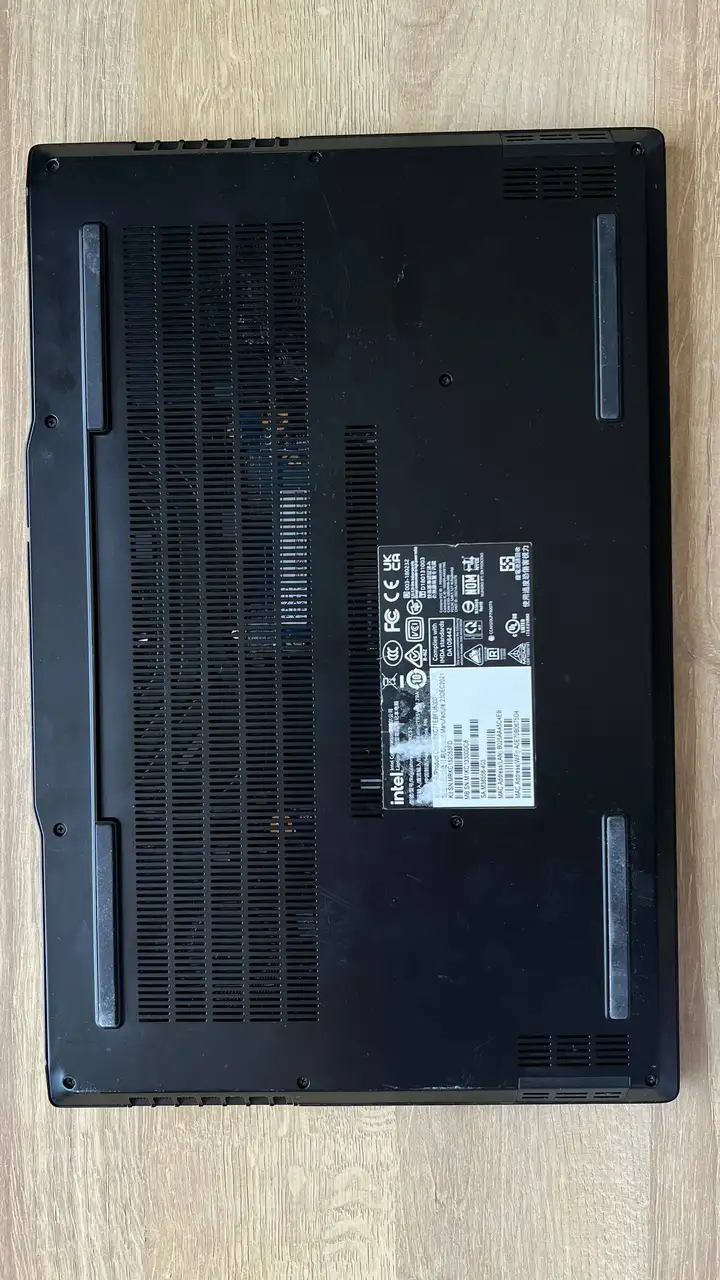 Ноутбук Intel NUC X15