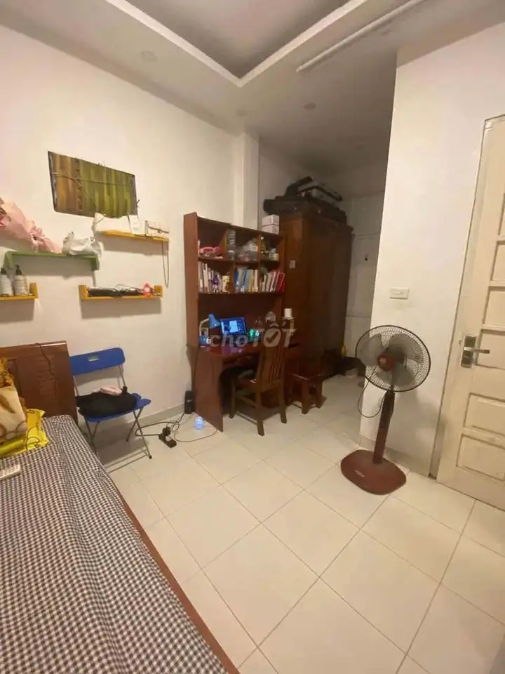 Cho thuê nhà 30m2 x 5 tầng, Hoàng Hoa Thám, Ba Đình, Hà Nội