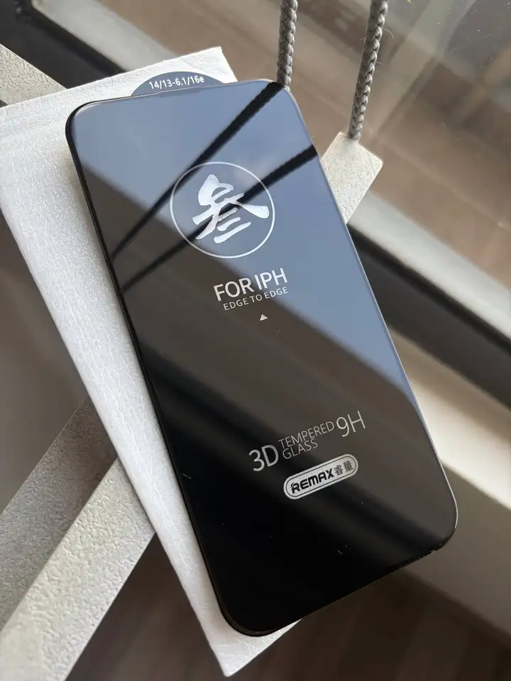 Шлем LS2 Storm II, зарядный блок Apple, сковородка, чехлы, карандаши, куст, чайный гриб