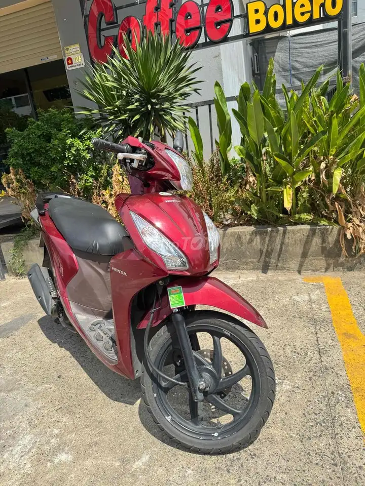 Honda Vision женская, красный цвет