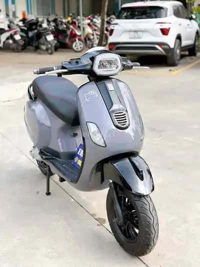 Электроскутер Vespa Lx150 серо-розовый литые диски супер