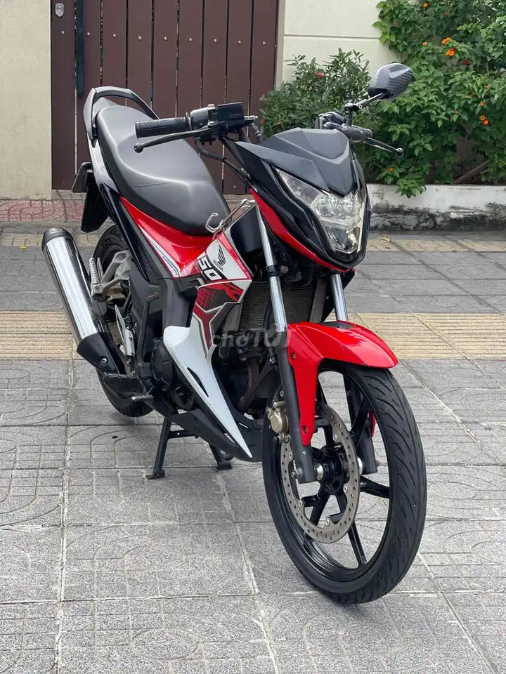 Honda Sonic 2022 красно-бело-черный